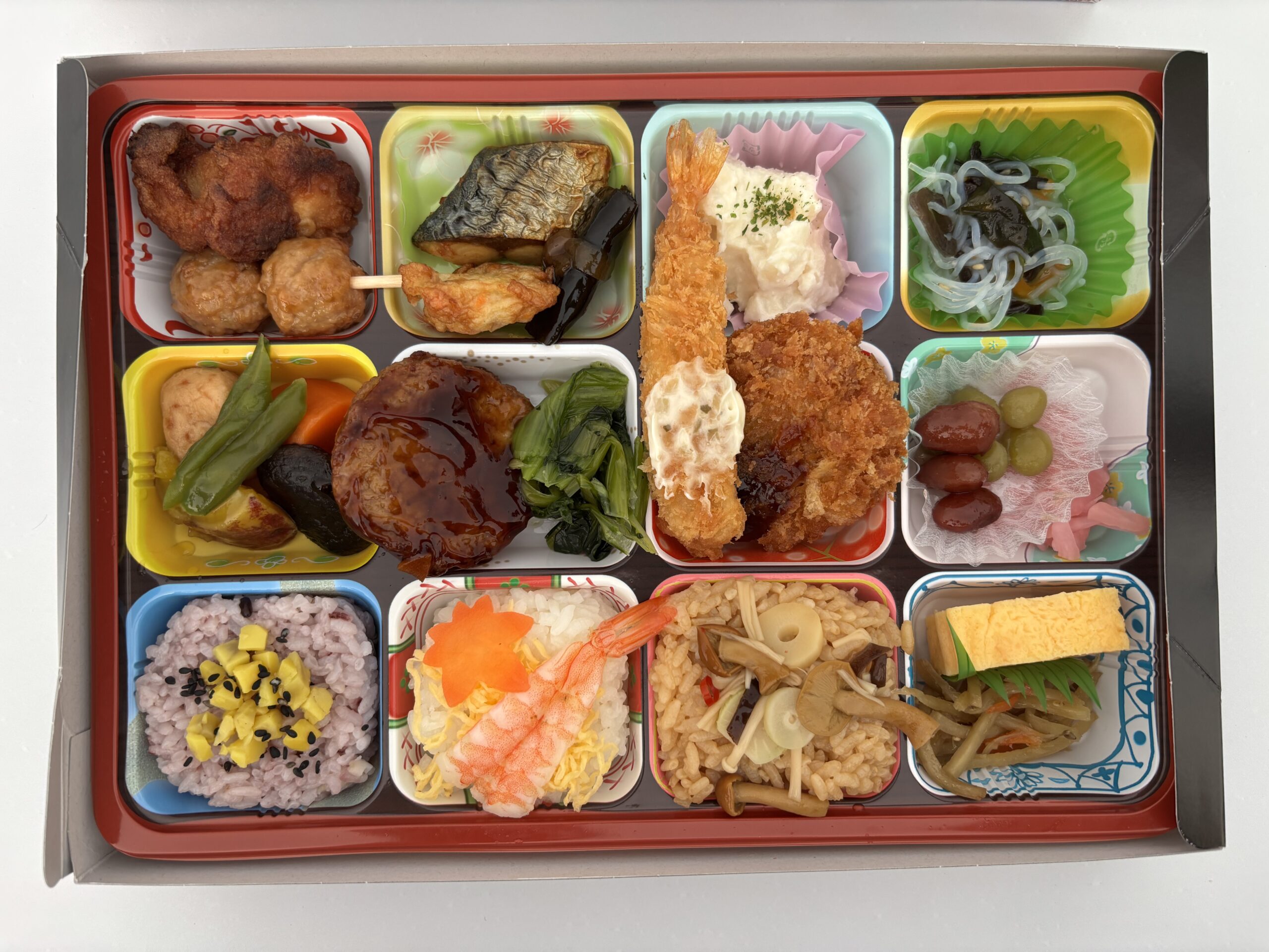 なにわ淀川花火大会2025 エキサイティングシート限定弁当の中身